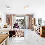Apartamento - Luxe With Roof Terrace And Sea View